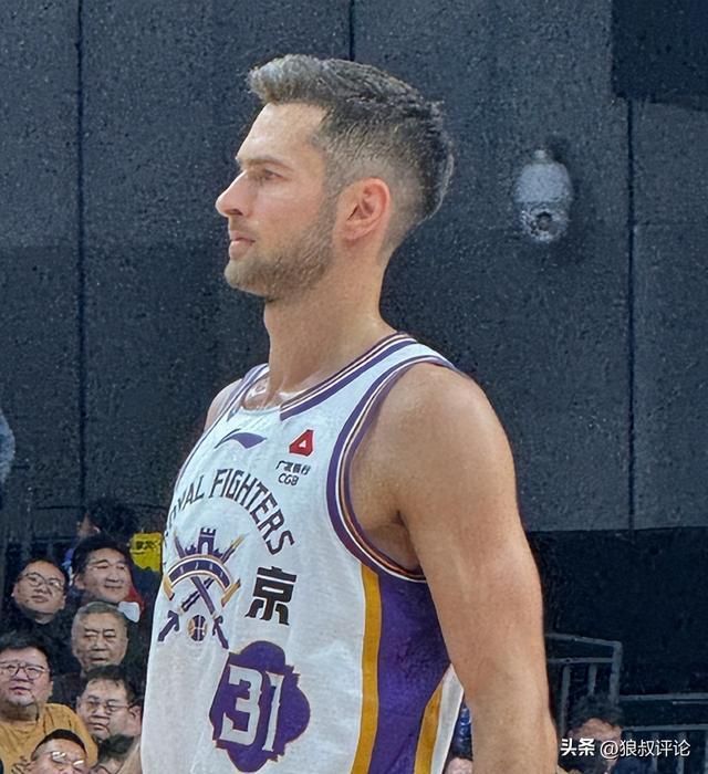 博鱼体育登录入口-接下来要签谁？北控男篮裁掉锋线外援基兹林克 新赛季场均仅4.3分
